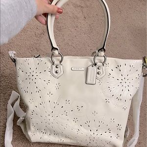 COACH - white/ ivory tote bag with zip - unused - original packaging - NWT